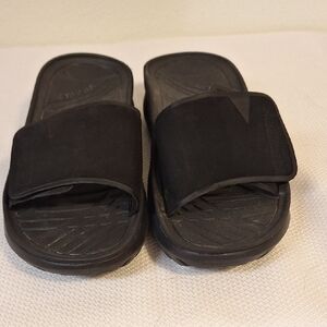 Vionic Men's Black Slide Sandals